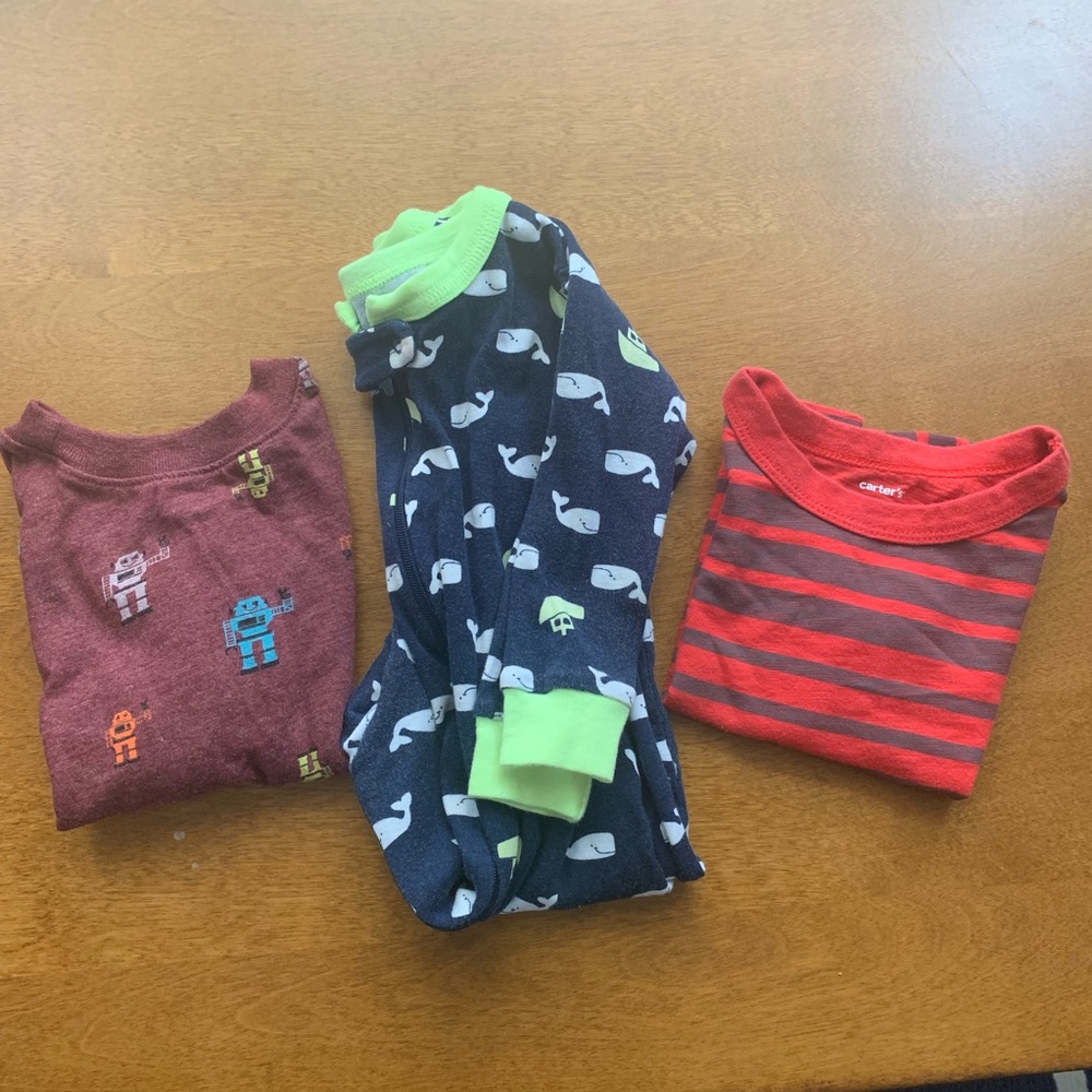 Bundle- 2 shirts and a sleeper